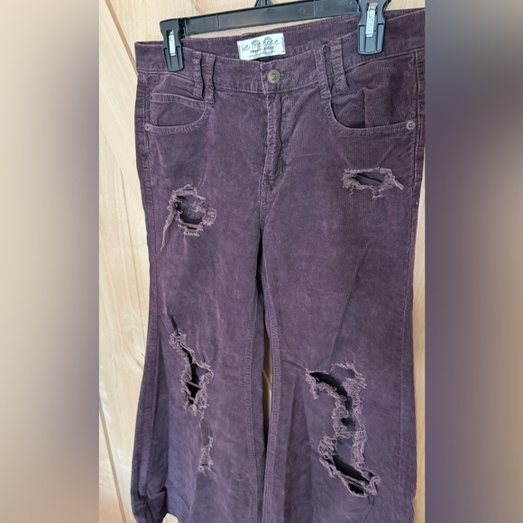 Free People Distressed Super Flare Curdoroy Pants Purple Size 28 - Picture 4 of 12